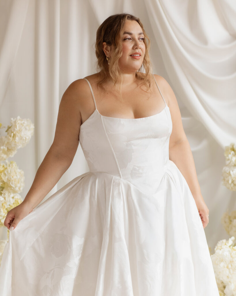 Sarah Truvelle 2027 wedding dress